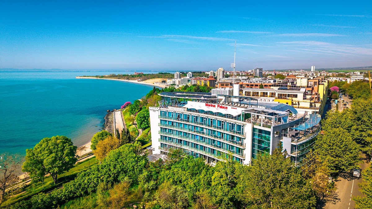 Sol Marina Palace